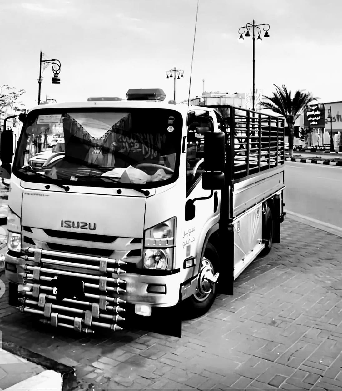 نقل اثاث لي الجمعية الخيرية بالرياض 0500593881