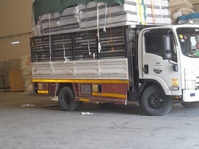 دينا تشيل الاثاث القديم بالرياض 0575907703