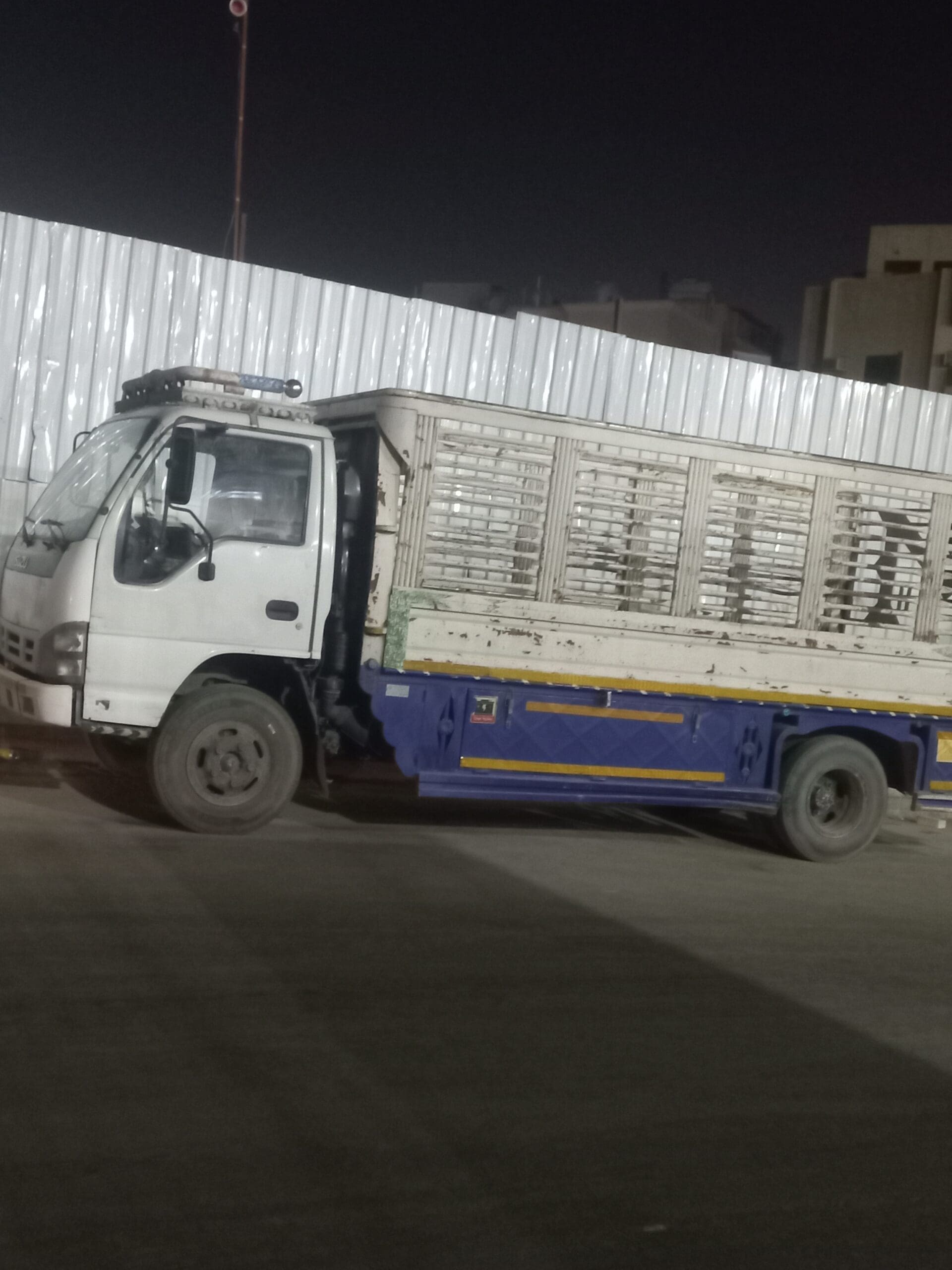 دينا تخلص من الأثاث القديم بالرياض 0575907703