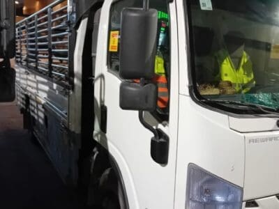 نقل جمعية خيرية تاخذ تستقبل الاثاث بالرياض 0542284584