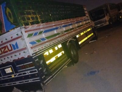 دينا توصيل الاثاث الي الجمعية الخيرية بالرياض