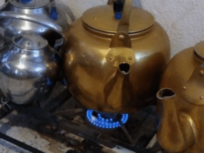 قهوجي أو حارس مخيم