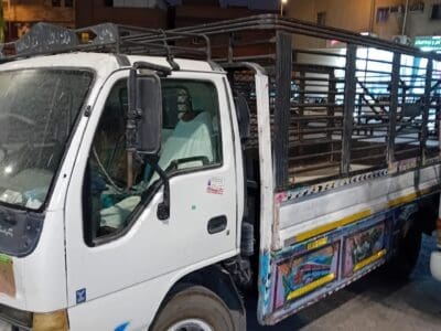 دينا توصيل الاثاث الي الجمعية الخيرية بالرياض