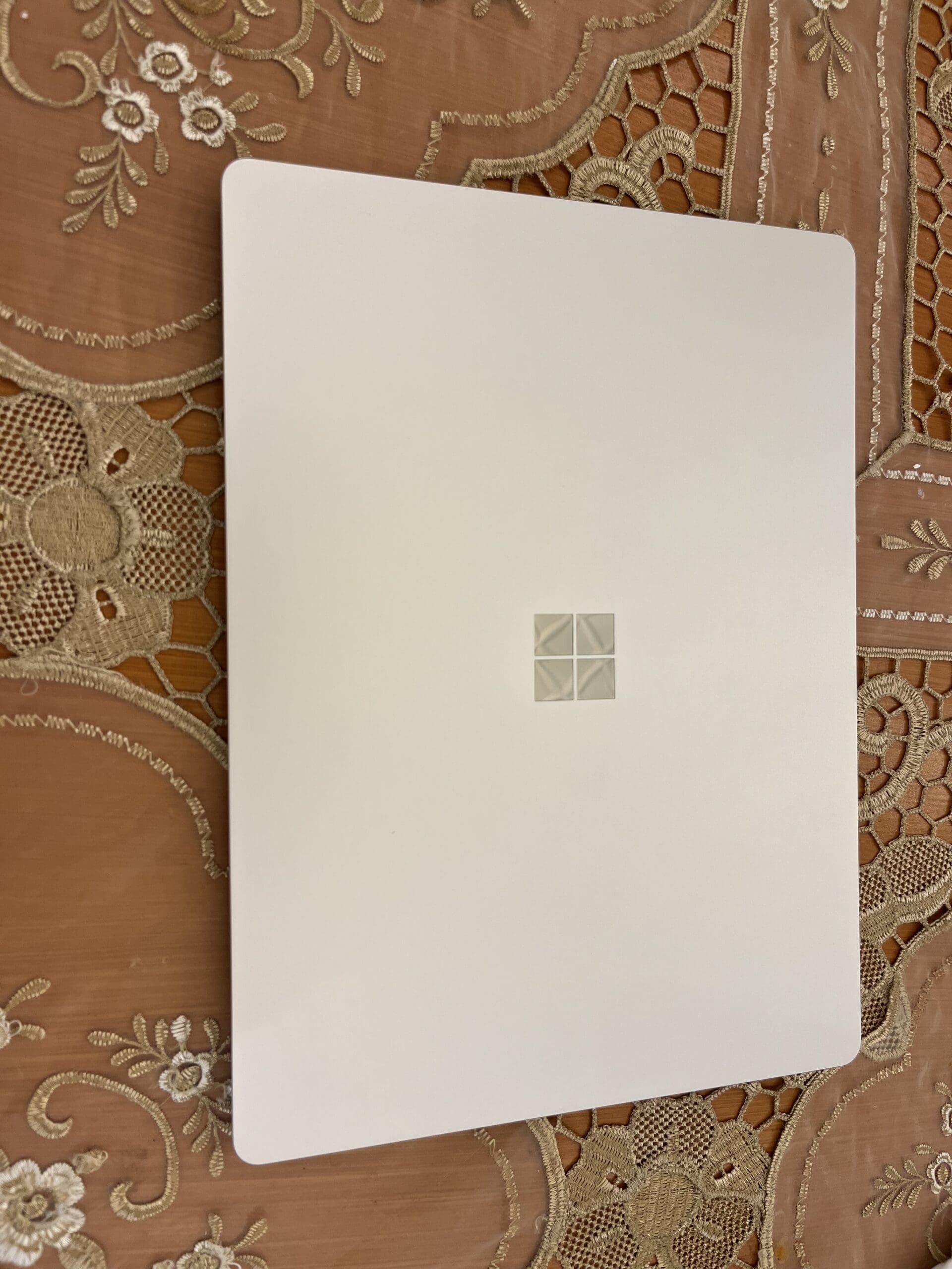 Microsoft Surface Laptop Go