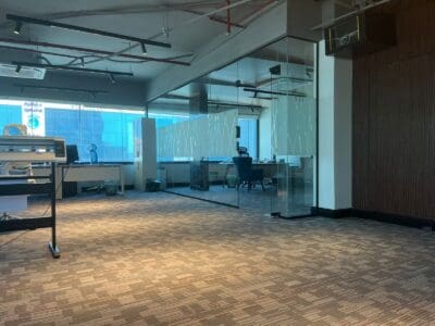 مكتب للإيجار