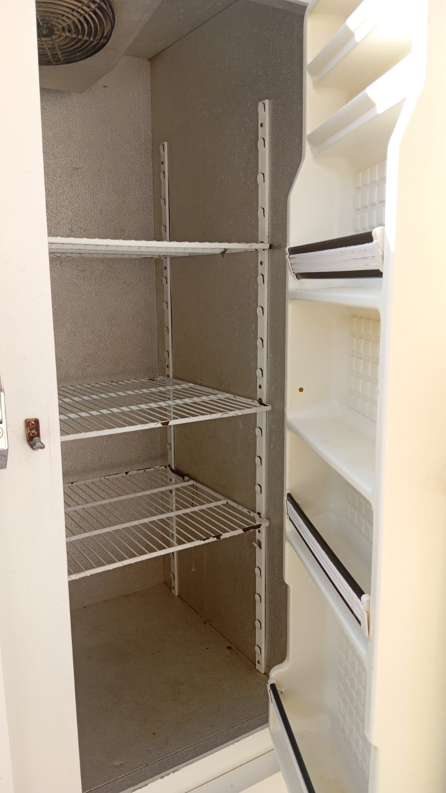 دينا توصيل الاثاث للجمعيه الخيرية 0556723860