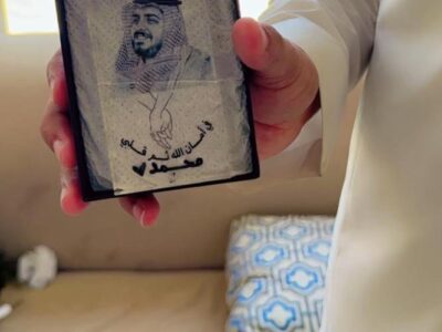 تعليقة بصورة واسم من الاكريلك الفاخر اجعل لحظاتك الثمينة تنبض بالحياة