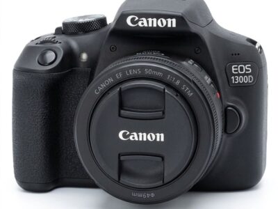 للبيع كاميرا كانون EOS 1300D